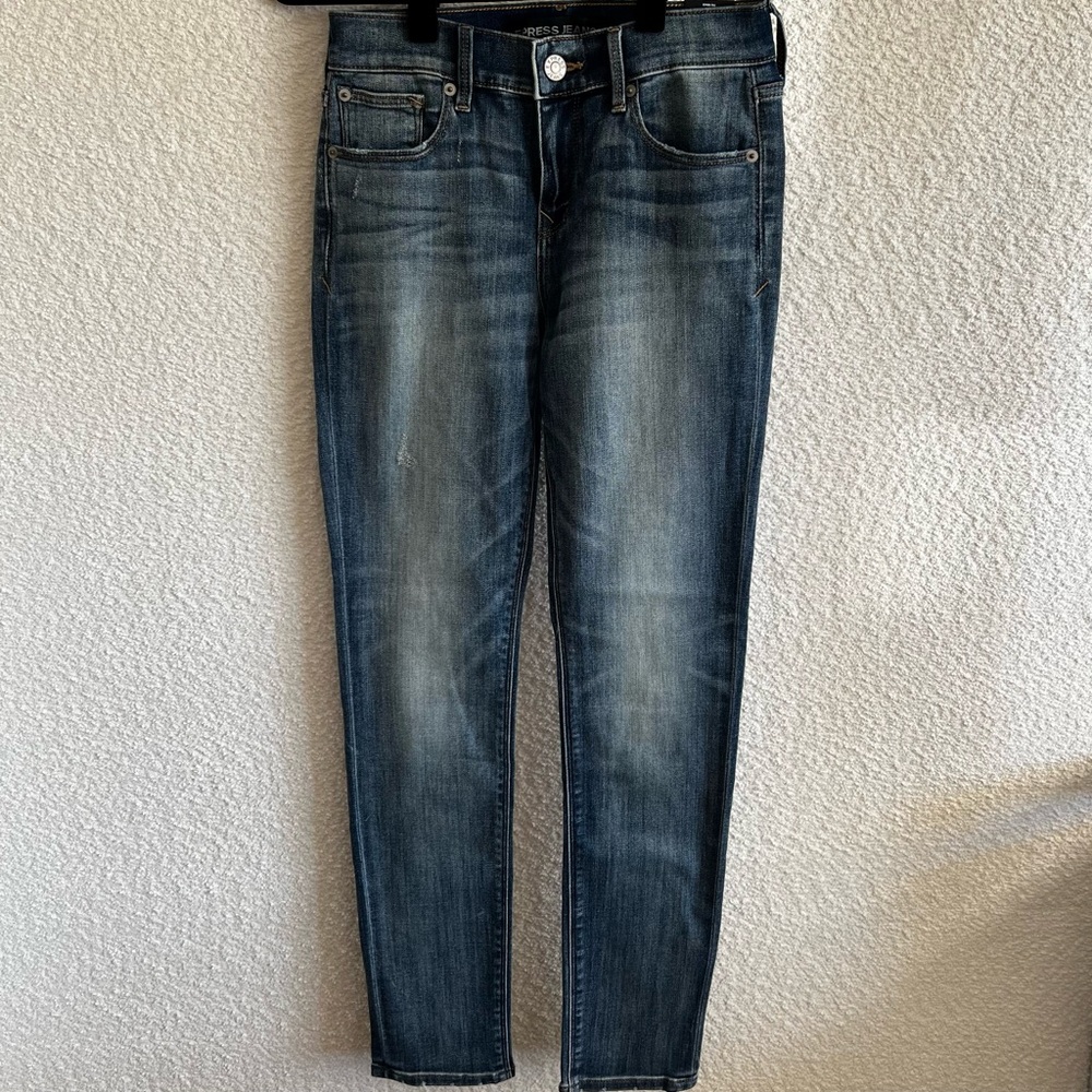 Express Women’s NWT Super Skinny Mid Rise Stretch‎ Jeans Size 2R